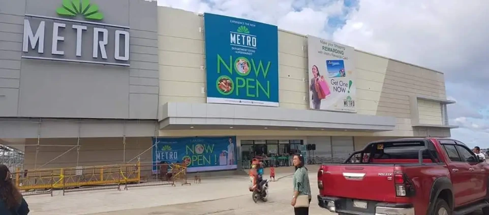 Metro-Gaisano-Bay-in-Leyte-using-STEELDEK